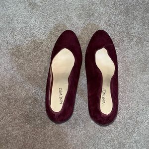 Sz 8M Pumps by Nine West